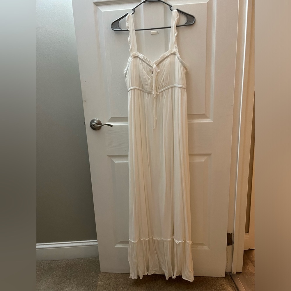 Long white boho dress size medium